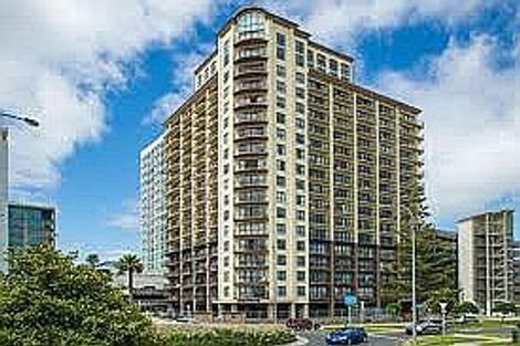 Photo of property in The Rennaissance, 10h/18 Ronwood Avenue, Manukau, Auckland, 2104