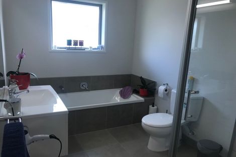 Photo of property in 17 Perla Road, Pukekohe, 2120