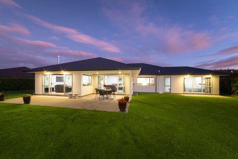 Photo of property in 25 Doncaster Court, Awapuni, Palmerston North, 4412