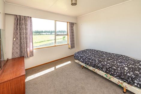 Photo of property in 16 Swinbourne Street, Waverley, 4510
