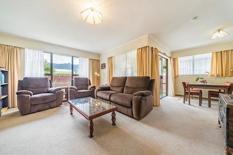 Photo of property in 1a Oak Street, Ebdentown, Upper Hutt, 5018