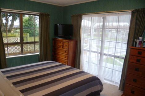 Photo of property in 64 Pencarrow Street, Highbury, Palmerston North, 4412