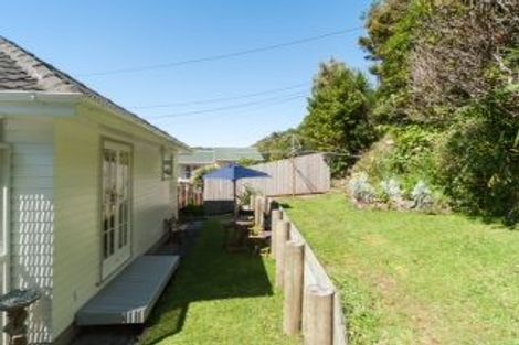 Photo of property in 141 Parkvale Road, Karori, Wellington, 6012