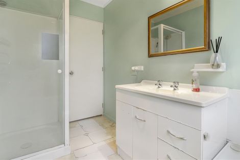 Photo of property in 41 Loughanure Place, Massey, Auckland, 0614