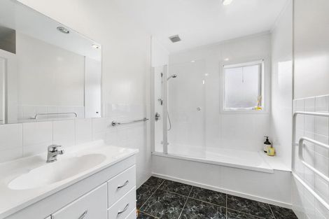 Photo of property in 4 Black Pine Road, Woodridge, Wellington, 6037