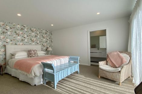 Photo of property in 50a Richmond Road, Brixton, New Plymouth, 4373