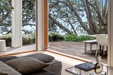 Photo of property in 16 Joan Street, Point Chevalier, Auckland, 1022