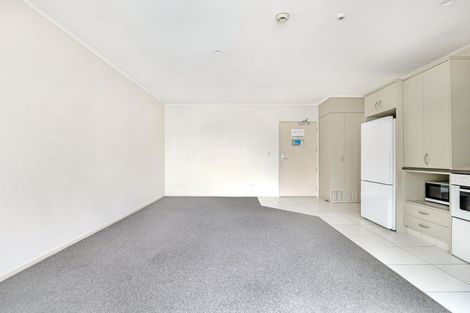 Photo of property in Beachpoint Apartments, 2/5 West End Road, Ohope, 3121