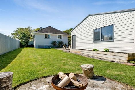 Photo of property in 55 Woodleigh Street, Frankleigh Park, New Plymouth, 4310