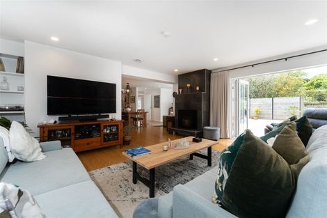 Photo of property in 56 Stratford Road, Manurewa, Auckland, 2105