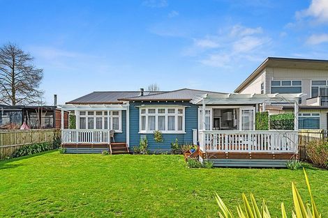 Photo of property in 9 Willow Avenue, Hannahs Bay, Rotorua, 3010