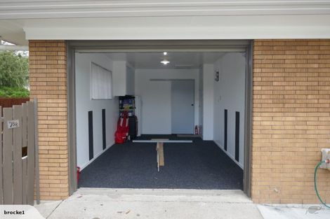 Photo of property in 1/2 Taonui Street, Rosehill, Papakura, 2113