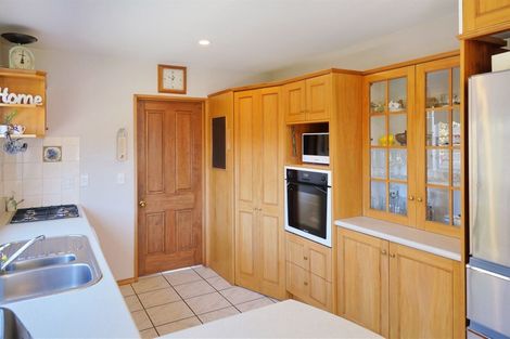 Photo of property in 33 Taranaki Drive, Woodend, 7610