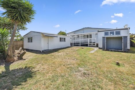 Photo of property in 35 Fairlight Place, Manurewa, Auckland, 2102
