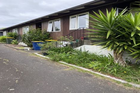 Photo of property in 2/6 Bond Crescent, Forrest Hill, Auckland, 0620