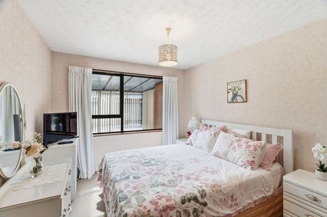 Photo of property in 12 Swithland Place, Avonhead, Christchurch, 8042