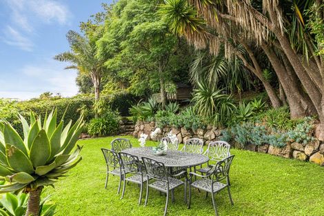 Photo of property in 12a Albert Road, Devonport, Auckland, 0624