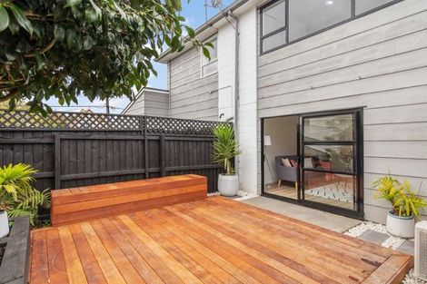 Photo of property in 2/54 Gresford Street, Edgeware, Christchurch, 8013