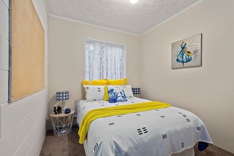 Photo of property in 6 Cyclarama Crescent, Massey, Auckland, 0614