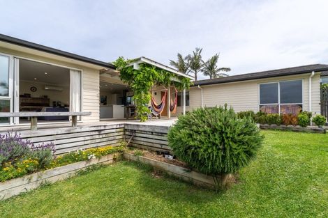 Photo of property in 7 Waikowhai Place, Raglan, 3225