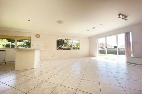 Photo of property in 16 Keppoch Court, Dannemora, Auckland, 2016