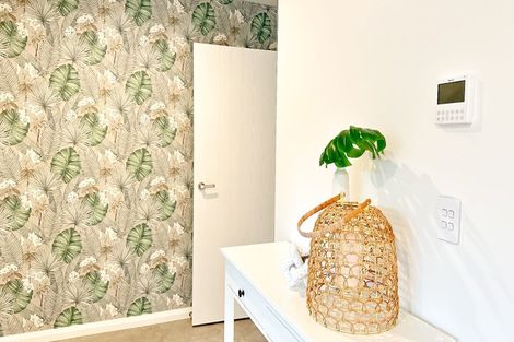 Photo of property in 2 Samuel Place, Terrace End, Palmerston North, 4410