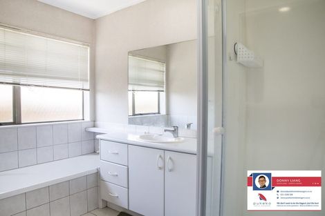 Photo of property in 2/238 Botany Road, Golflands, Auckland, 2013