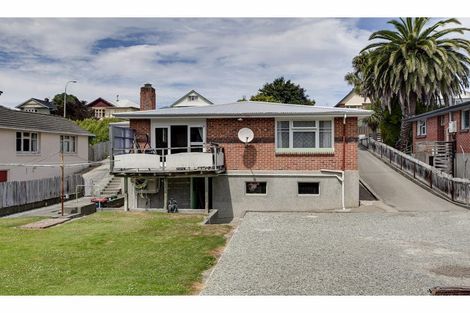 Photo of property in 17 Clifton Terrace, West End, Timaru, 7910