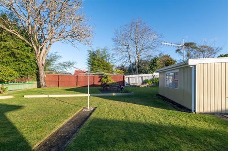 Photo of property in 1/6 Hillcrest Avenue, Hillcrest, Auckland, 0627