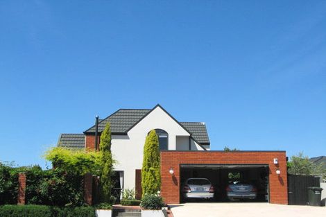 Photo of property in 8 Croftfield Place, Westmorland, Christchurch, 8025