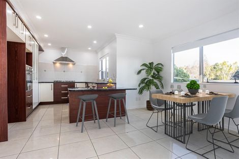 Photo of property in 32 Monte Cassino Place, Birkdale, Auckland, 0626