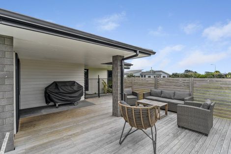 Photo of property in 17 Te Wiremu Lane, Otaki, 5512