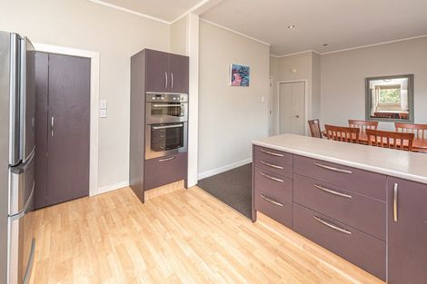 Photo of property in 3 Moore Avenue, Tawhero, Whanganui, 4501