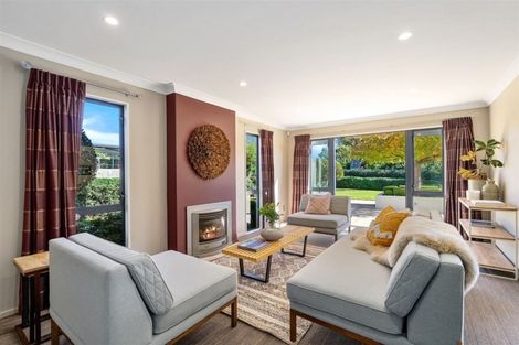 Photo of property in 6 Heacham Lane, Harewood, Christchurch, 8051