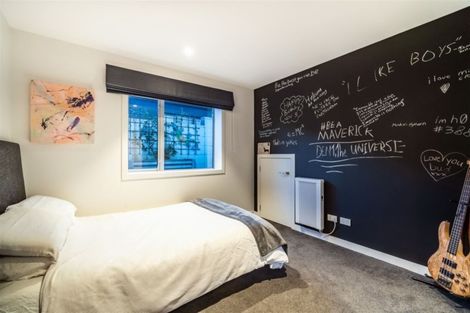 Photo of property in 36 Le Roy Terrace, Birkenhead, Auckland, 0626