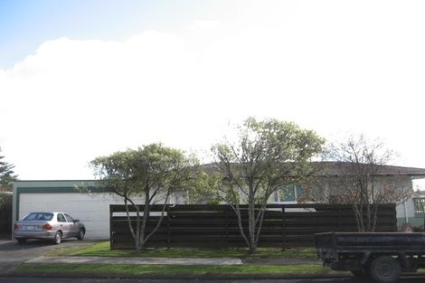 Photo of property in 80 Beechdale Crescent, Pakuranga Heights, Auckland, 2010