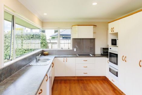 Photo of property in 34 Washington Parade, Milson, Palmerston North, 4414