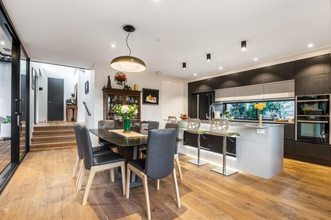 Photo of property in 2a Peter Terrace, Castor Bay, Auckland, 0620