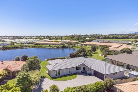 Photo of property in 10 Glen Loch Place, Paraparaumu, 5032