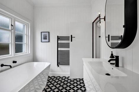 Photo of property in 49 Newton Street, Fitzroy, New Plymouth, 4312