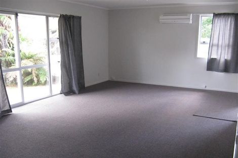 Photo of property in 16a Matthew Place, Kawaha Point, Rotorua, 3010