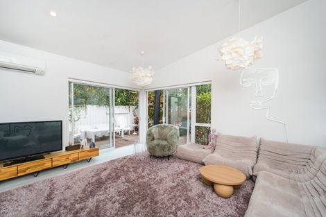 Photo of property in 423b Featherston Street, Palmerston North, 4414