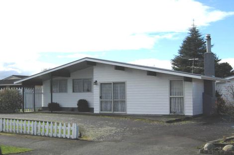 Photo of property in 3 Cobham Place, Solway, Masterton, 5810