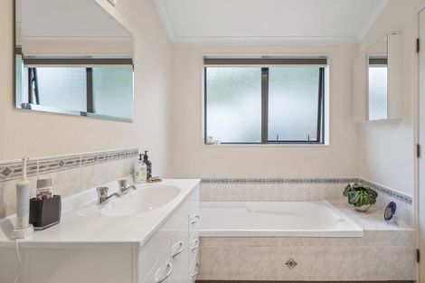 Photo of property in 39 Roto Street, Hurdon, New Plymouth, 4310