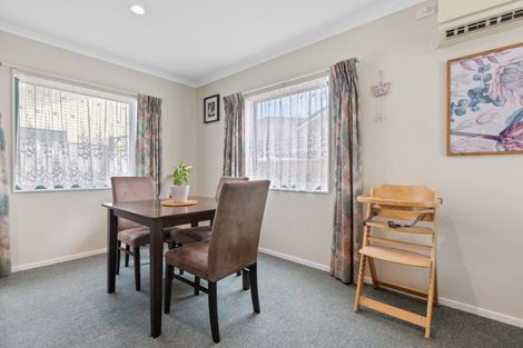 Photo of property in 3a Simons Street, Moturoa, New Plymouth, 4310