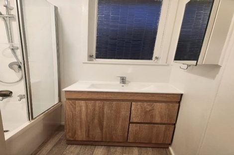 Photo of property in 127 Chichester Drive, Rosehill, Papakura, 2113