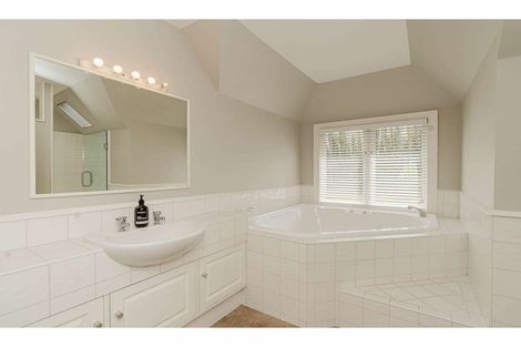 Photo of property in 36 Kendall Road, Kerikeri, 0230