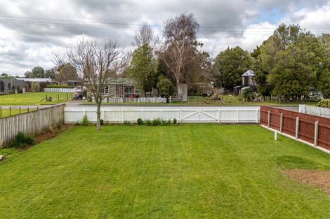 Photo of property in 113a Fergusson Street, Woodville, 4920