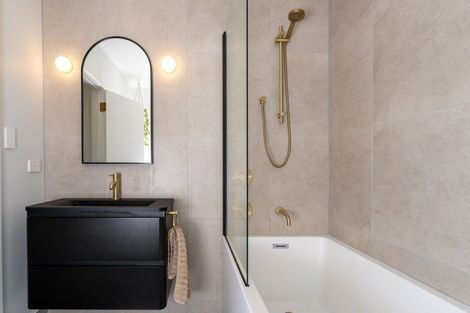 Photo of property in 2 Taeore Lane, Raglan, 3225