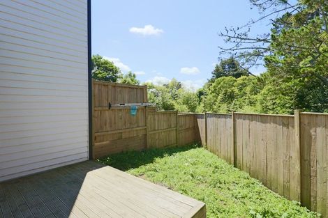 Photo of property in 12 Korokio Lane, Henderson, Auckland, 0612